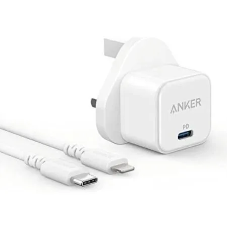 شاحن بي دي جداري بقوة 20W من Anker، يأتي مع كابل تايب سي إلى لايتنينج بطول 1 متر معتمد من Apple. يدعم الشحن السريع لأجهزة iPhone ويأتي مع ضمان لمدة سنتين من Anker – أداء موثوق وسرعة فائقة